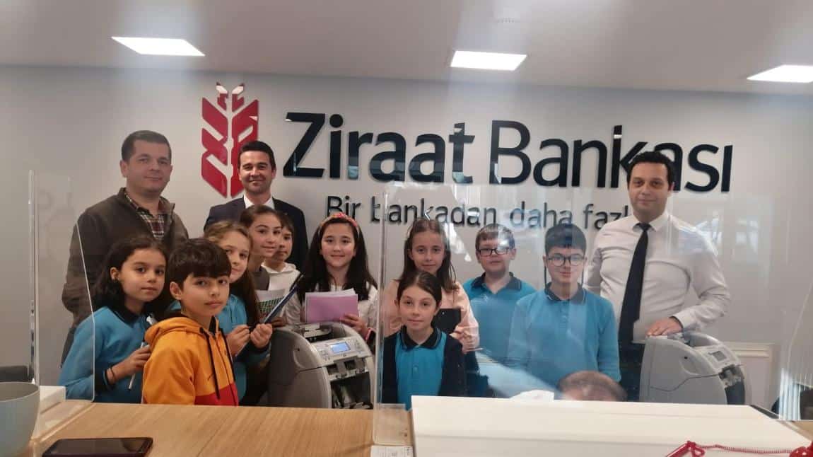 eTwinningville Projesi Ekibi Banka Ziyaretini Gerçekleştirdi